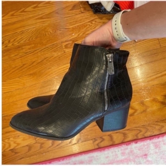 Shoes - Black Croc style leather ankle booties